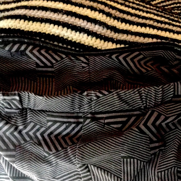 HOT 🔥 Volcom Tight Dress On Strapless Gray Black - Picture 7 of 7